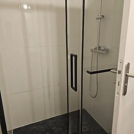 L'arcade Grand 10 Pers-400m Du Sanctuaire 3 2 Sdb Arcade Baby Foot Lourdes